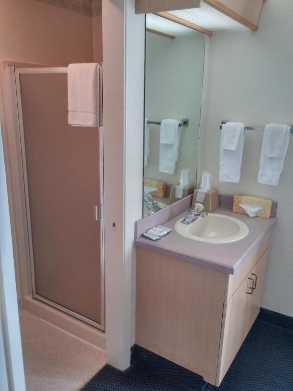 冲浪度假酒店 洛克威海滩 外观 照片